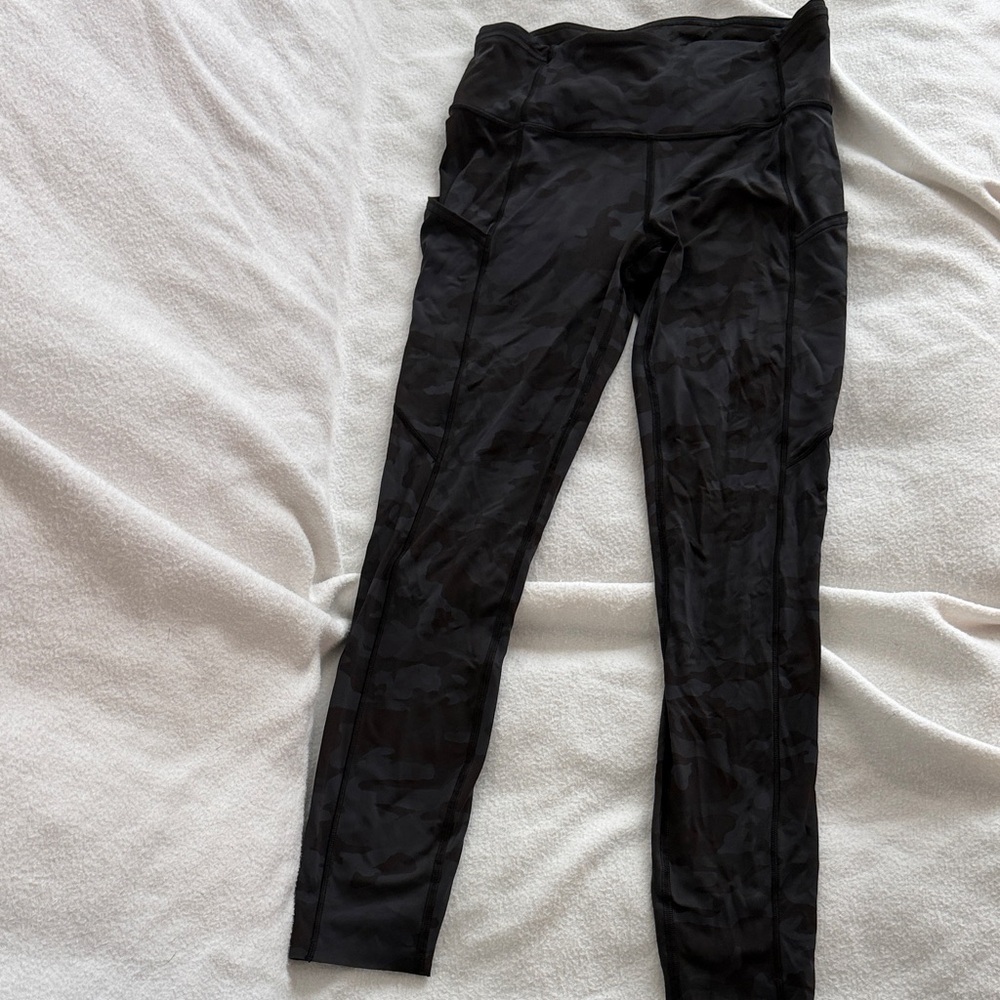 Lululemon Gray Camouflage Leggings Cropped Size 6